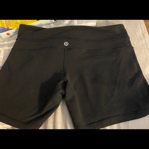Lululemon shorts. Hardly worn but no tag. I am a 4 in pants.
